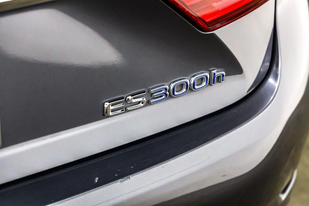 used 2017 Lexus ES 300h car, priced at $19,893