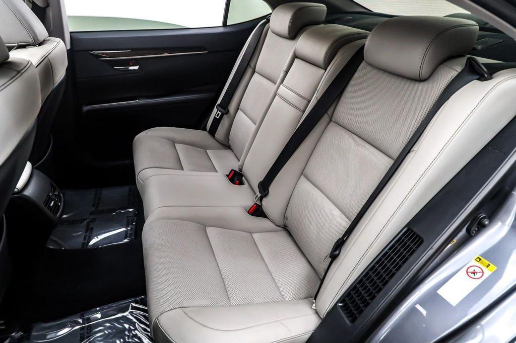 used 2017 Lexus ES 300h car, priced at $19,893