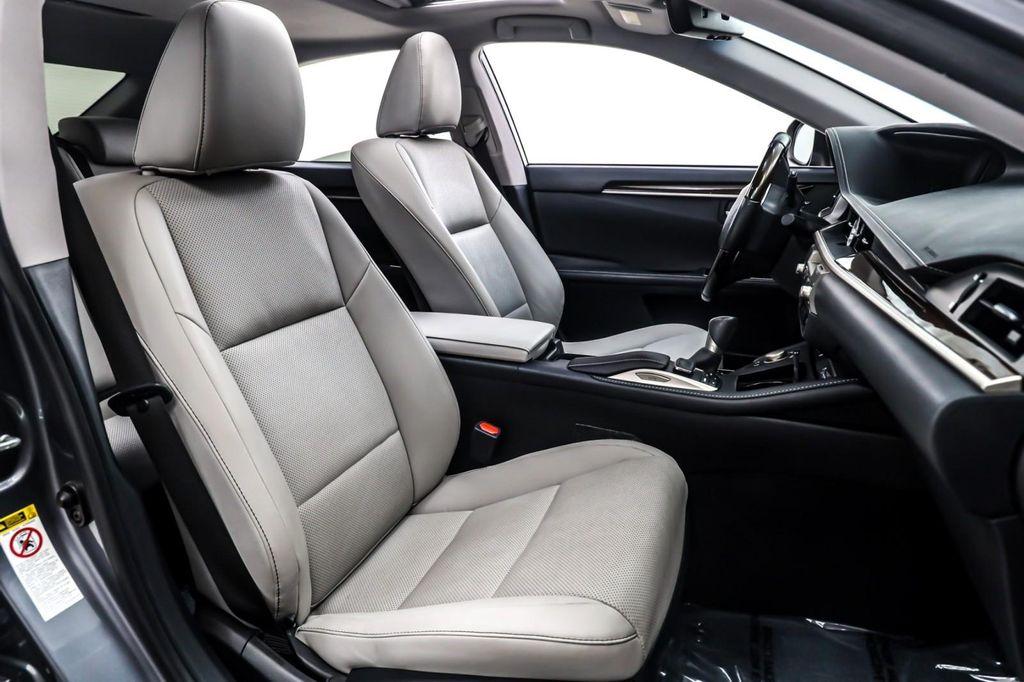 used 2017 Lexus ES 300h car, priced at $19,893