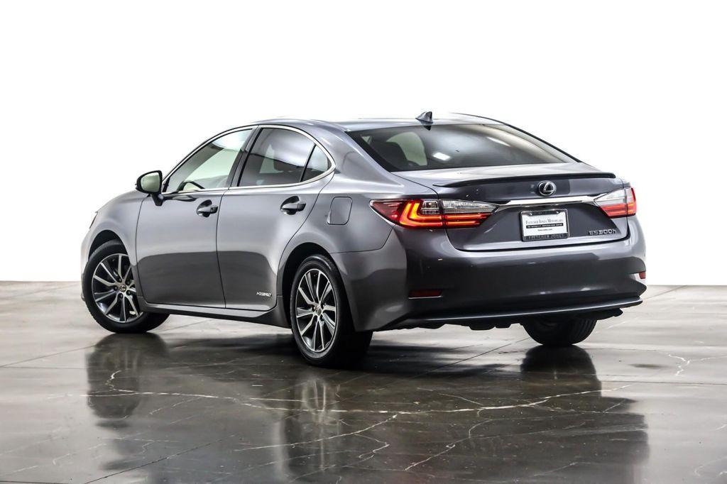 used 2017 Lexus ES 300h car, priced at $19,893