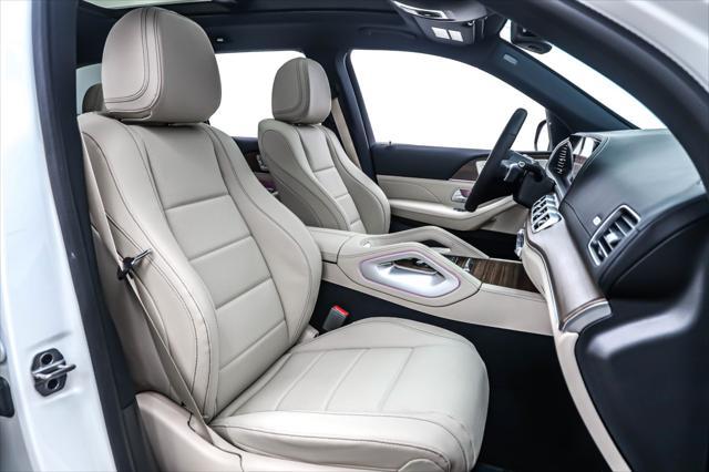 new 2025 Mercedes-Benz GLS 450 car, priced at $92,115