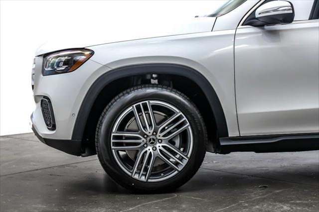 new 2025 Mercedes-Benz GLS 450 car, priced at $92,115