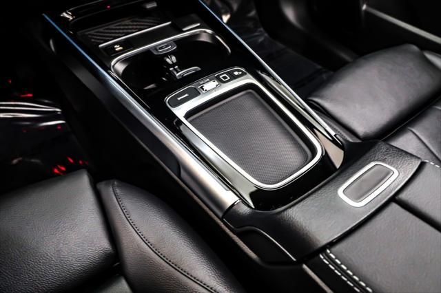 new 2025 Mercedes-Benz EQB 300 car, priced at $63,675