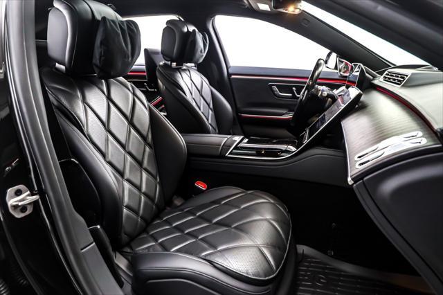 new 2024 Mercedes-Benz Maybach S 680 car, priced at $289,465