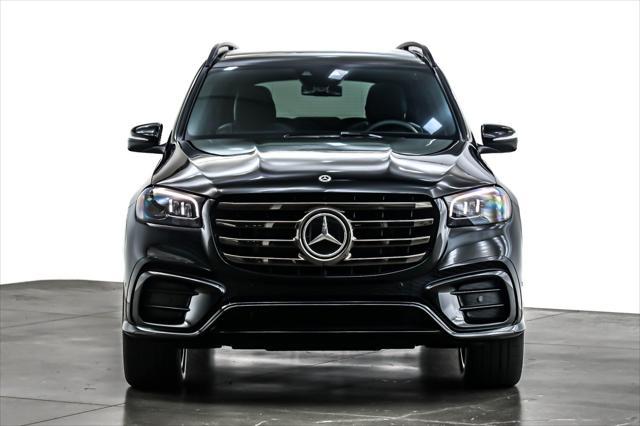 new 2025 Mercedes-Benz GLS 580 car, priced at $122,115