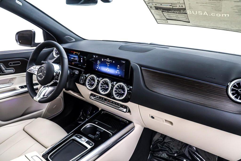 new 2026 Mercedes-Benz GLA 250 car, priced at $47,330