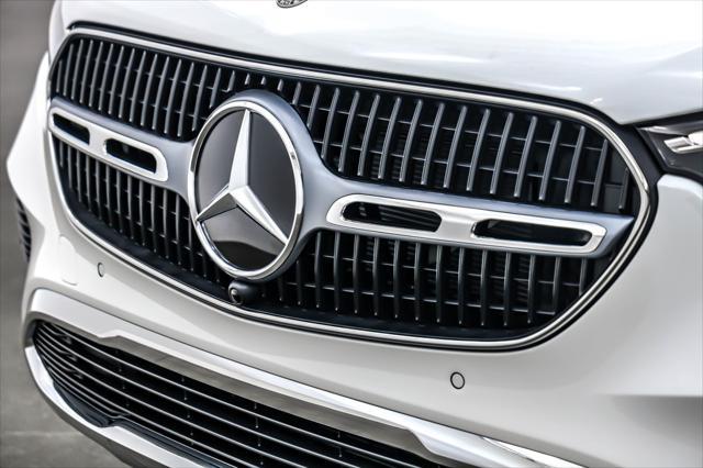new 2025 Mercedes-Benz GLC 300 car, priced at $51,780