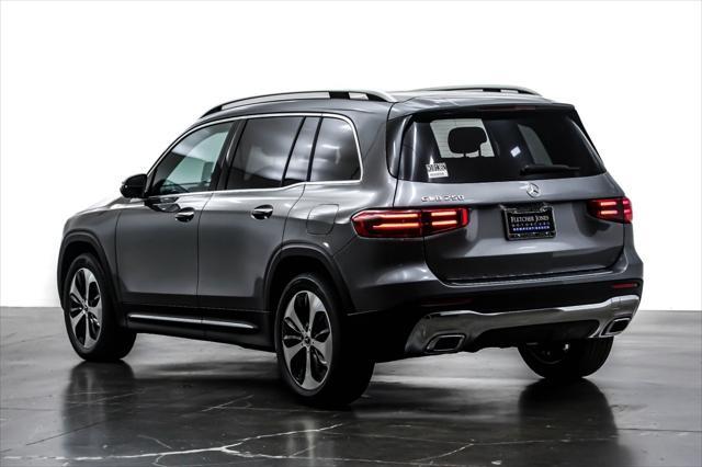 new 2025 Mercedes-Benz GLB 250 car, priced at $50,920
