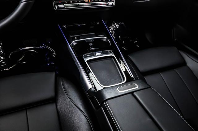 new 2025 Mercedes-Benz GLB 250 car, priced at $50,920