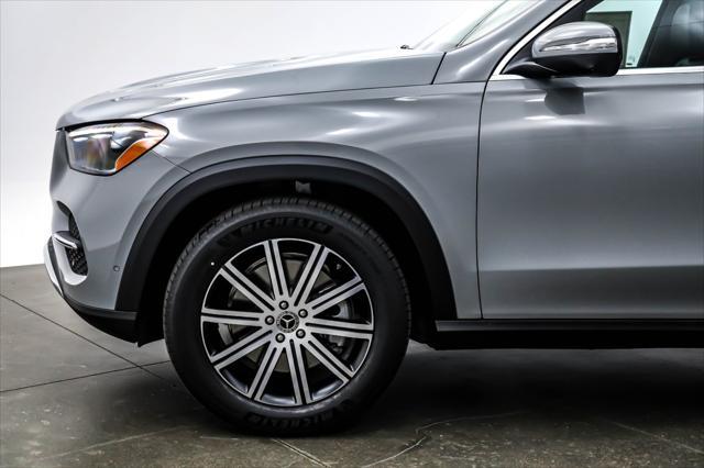 new 2025 Mercedes-Benz GLE 450 car, priced at $78,615