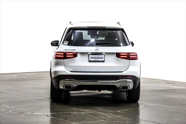 new 2025 Mercedes-Benz GLB 250 car, priced at $49,420