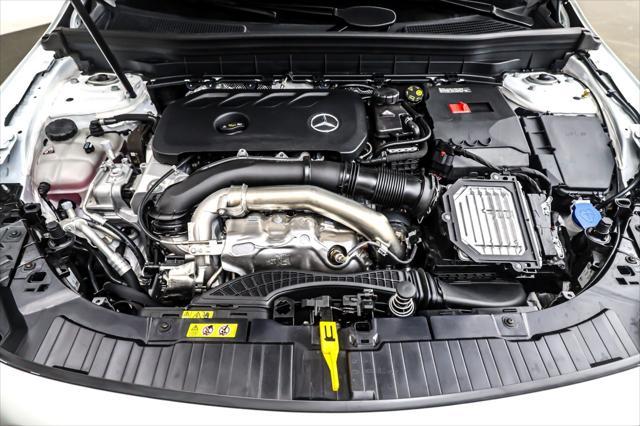 new 2025 Mercedes-Benz GLB 250 car, priced at $49,420