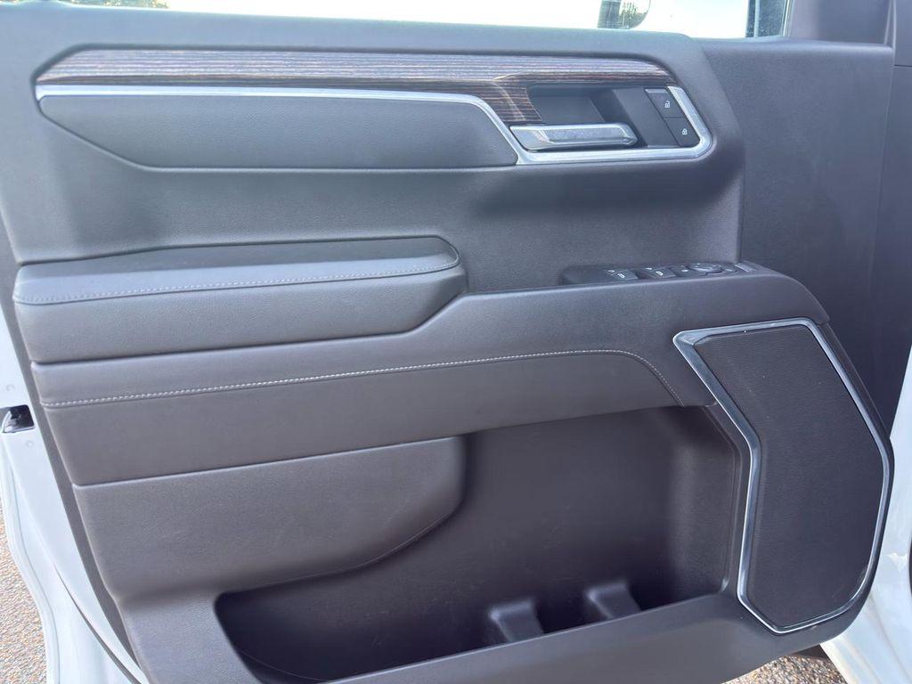 used 2022 GMC Sierra 1500 car, priced at $30,900