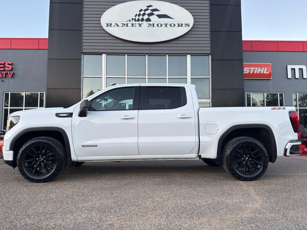 used 2022 GMC Sierra 1500 car, priced at $30,900