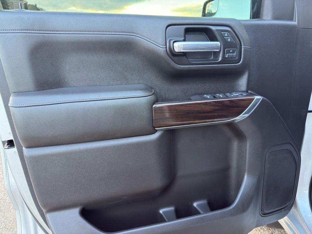 used 2019 GMC Sierra 1500 car, priced at $31,900