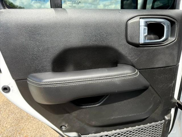 used 2023 Jeep Gladiator car, priced at $32,900