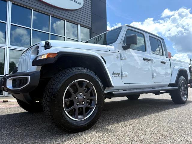 used 2023 Jeep Gladiator car, priced at $32,900