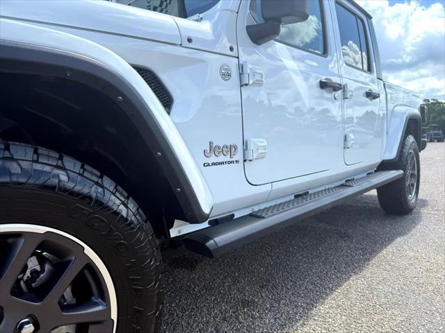 used 2023 Jeep Gladiator car, priced at $32,900