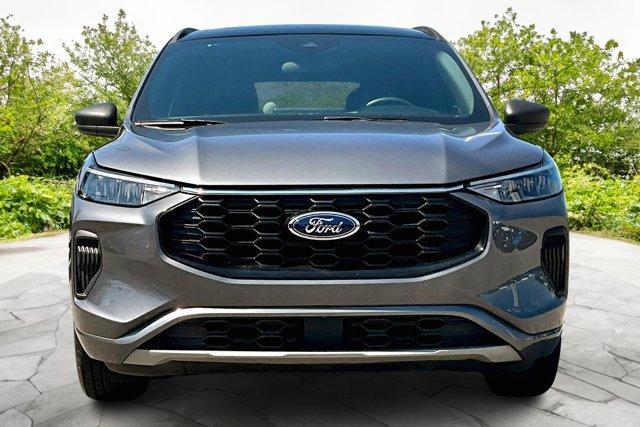 used 2023 Ford Escape car, priced at $21,422
