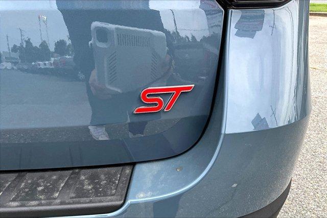 new 2025 Ford Explorer car, priced at $56,427