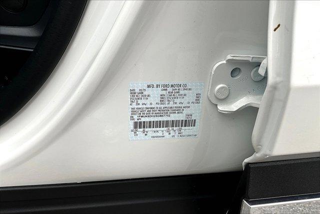 new 2025 Ford Explorer car, priced at $44,245