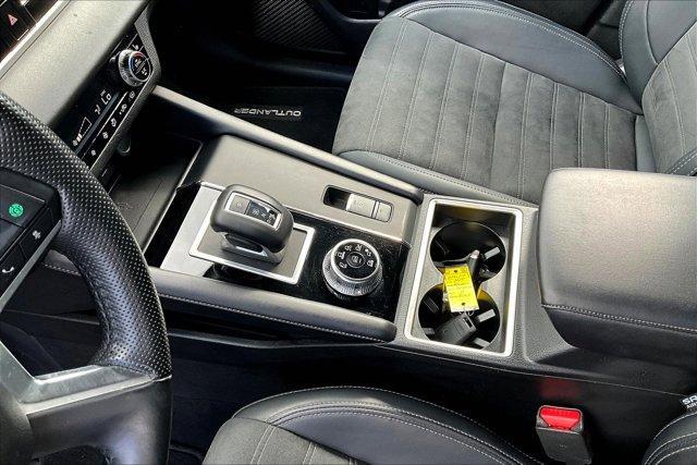 used 2024 Mitsubishi Outlander car, priced at $26,242