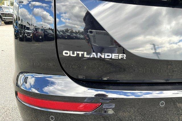 used 2024 Mitsubishi Outlander car, priced at $26,242