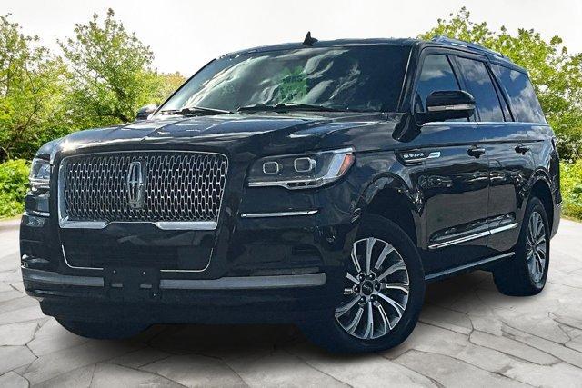 used 2022 Lincoln Navigator car, priced at $39,598