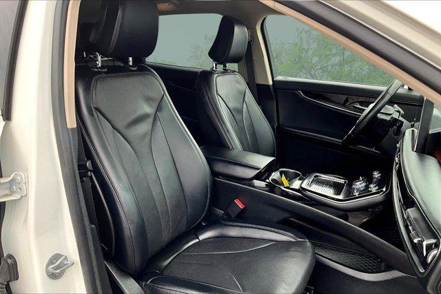 used 2022 Lincoln Nautilus car, priced at $31,492