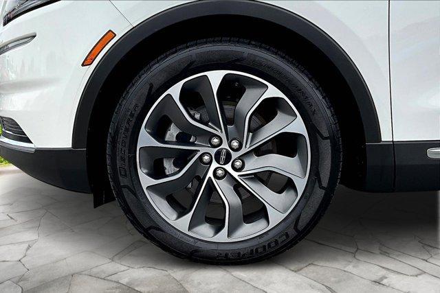 used 2022 Lincoln Nautilus car, priced at $31,492