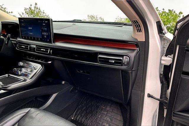 used 2022 Lincoln Nautilus car, priced at $31,492