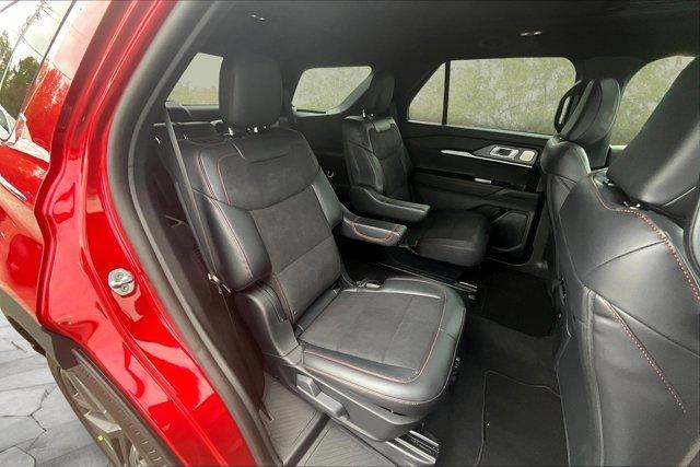 new 2025 Ford Explorer car, priced at $56,427