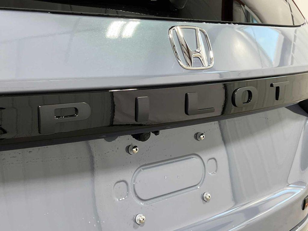 new 2025 Honda Pilot car, priced at $49,088