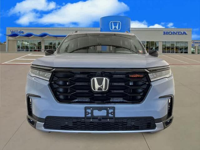 new 2025 Honda Pilot car, priced at $49,930