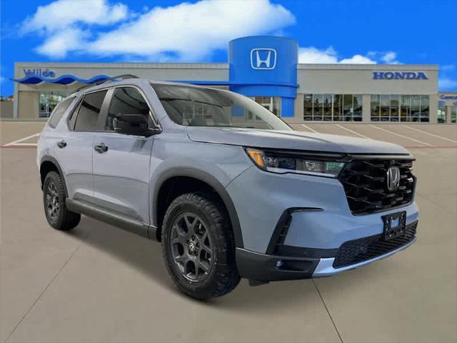 new 2025 Honda Pilot car, priced at $49,930