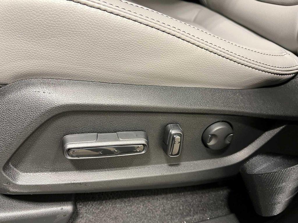 new 2025 Honda Pilot car, priced at $48,423