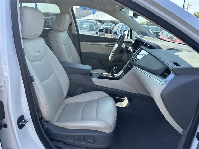 used 2022 Cadillac XT5 car, priced at $31,888