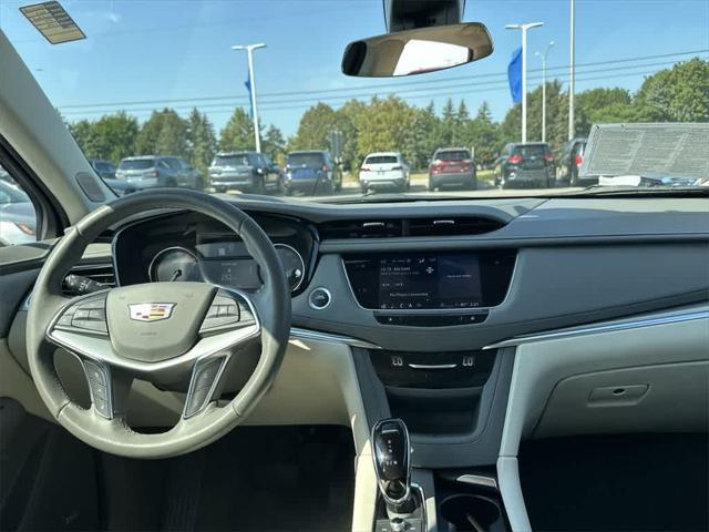 used 2022 Cadillac XT5 car, priced at $31,888