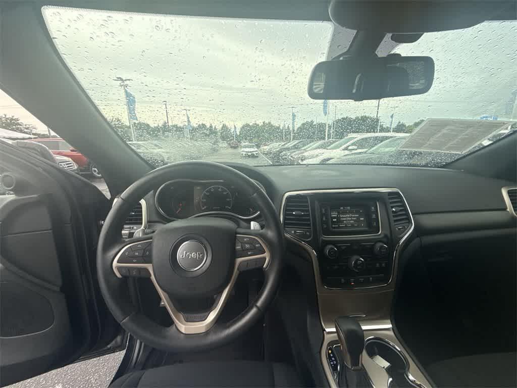 used 2016 Jeep Grand Cherokee car, priced at $17,998