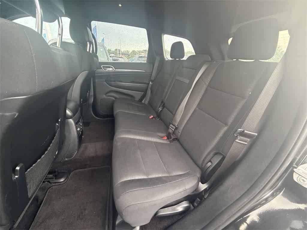 used 2016 Jeep Grand Cherokee car, priced at $17,998