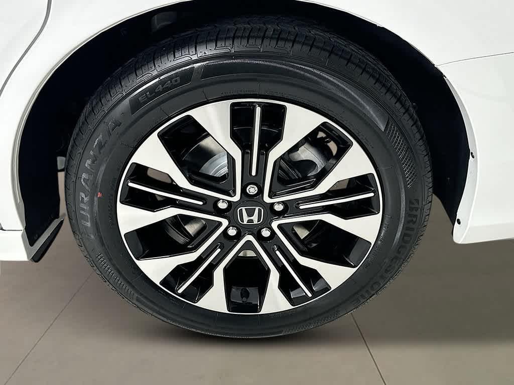 new 2026 Honda Odyssey car, priced at $53,645