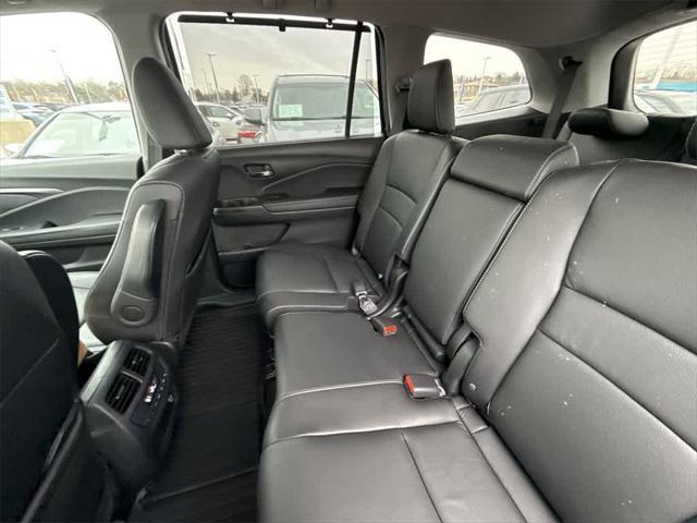 used 2022 Honda Pilot car, priced at $36,211