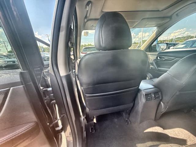 used 2019 Nissan Rogue car, priced at $17,562