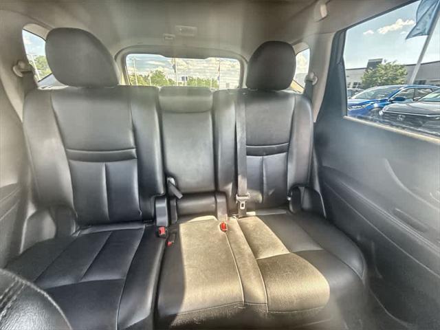 used 2019 Nissan Rogue car, priced at $17,562