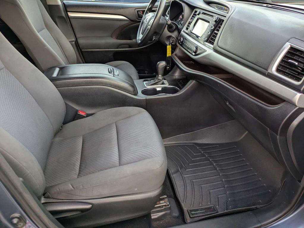 used 2015 Toyota Highlander car, priced at $15,719