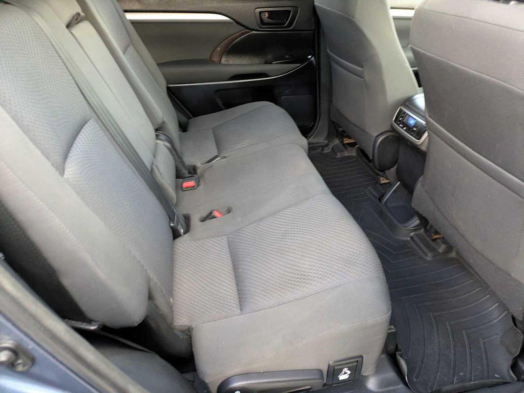 used 2015 Toyota Highlander car, priced at $15,719