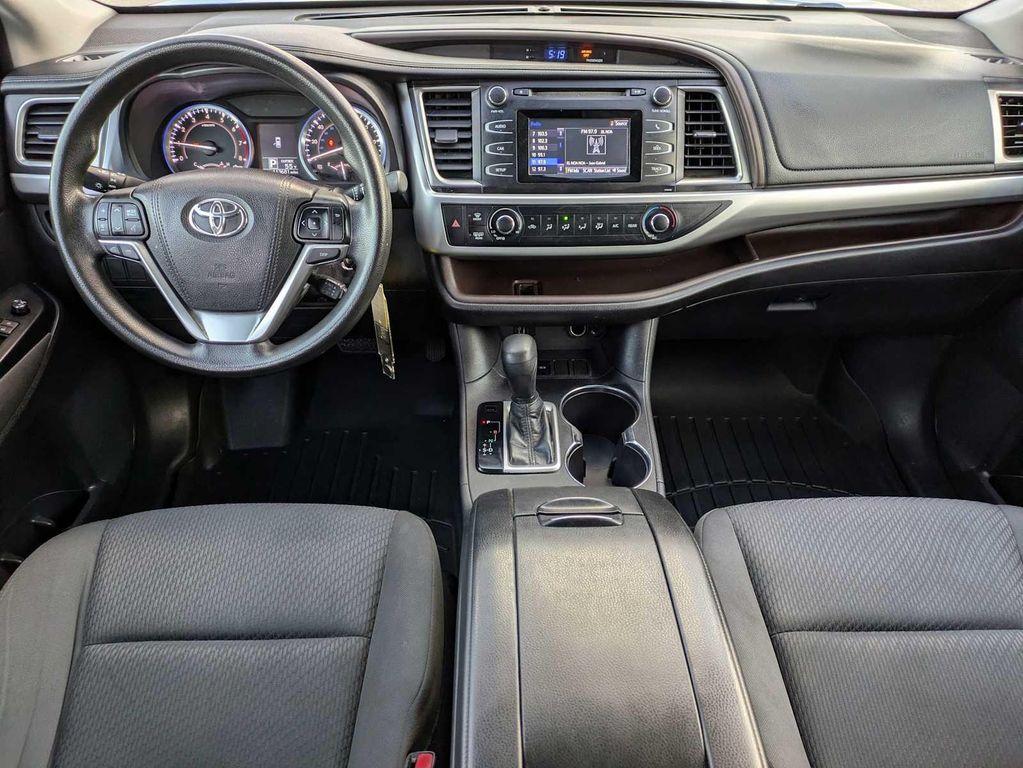 used 2015 Toyota Highlander car, priced at $15,719