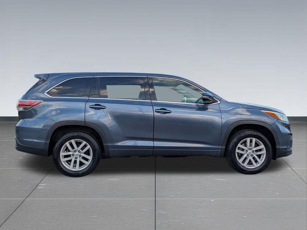 used 2015 Toyota Highlander car, priced at $15,719