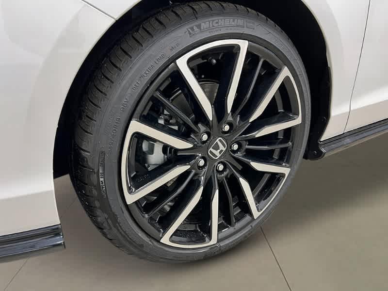 new 2025 Honda Accord Hybrid car, priced at $38,402