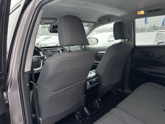 used 2019 Toyota Highlander car, priced at $25,439